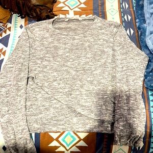 Crop sweater, rarely worn